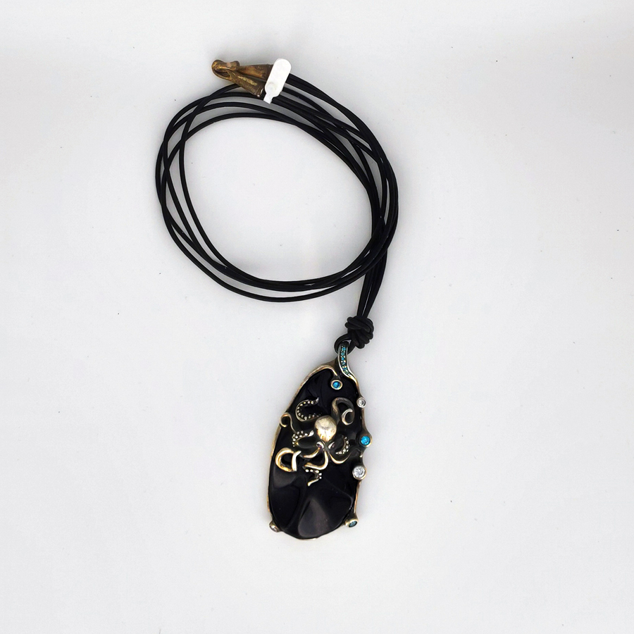 Χειροποίητο μενταγιόν